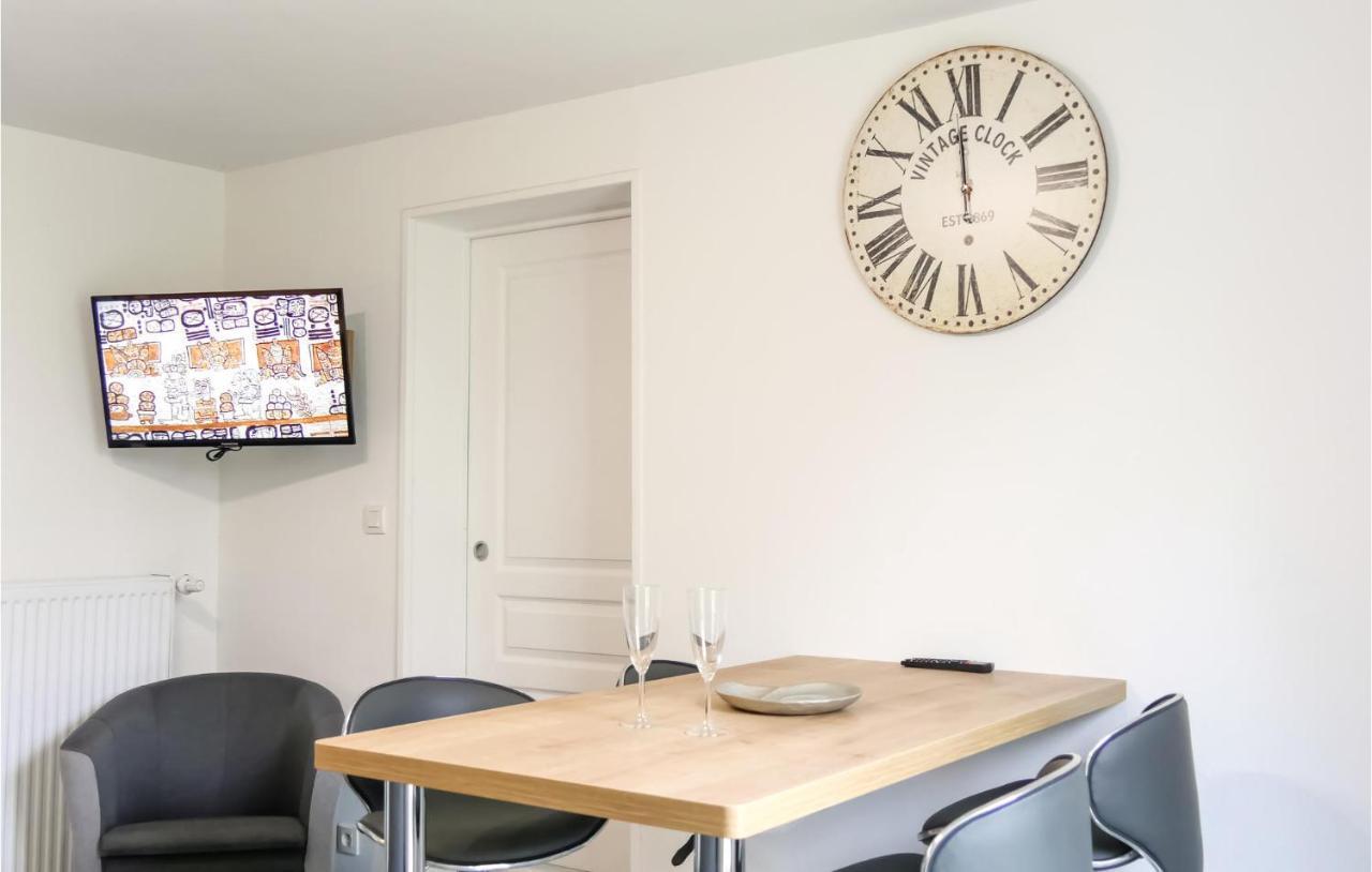 Gorgeous Apartment In Pirou With Kitchen Ngoại thất bức ảnh