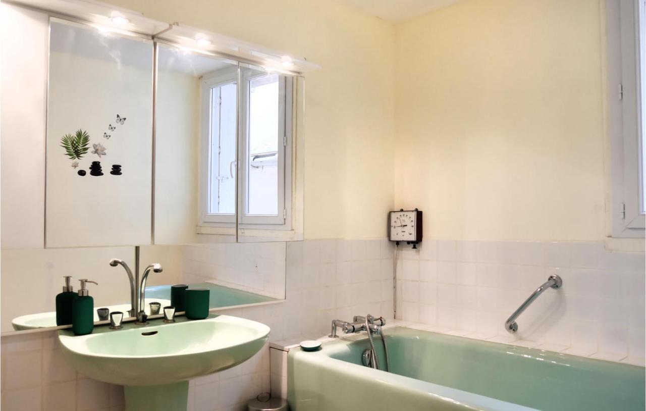 Gorgeous Apartment In Pirou With Kitchen Ngoại thất bức ảnh
